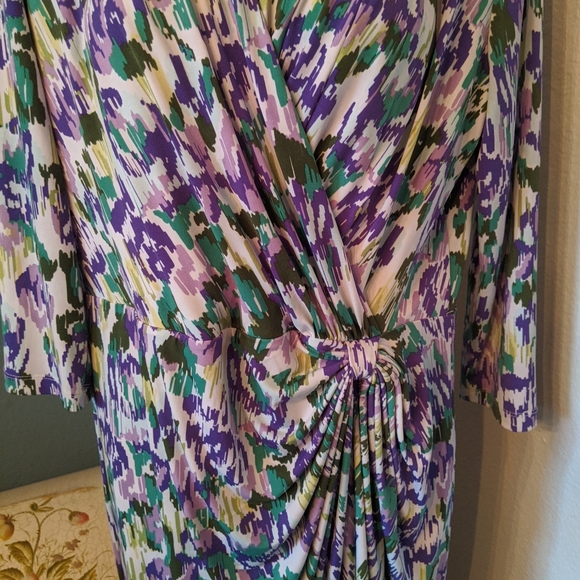 Dress - Picture 3 of 6